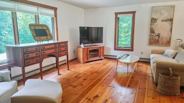 $399,000 | 60 Fletcher Lane, Hartford, VT 05059