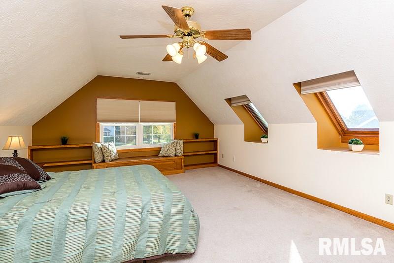 2280 Wynnewood Road Bettendorf, IA 52722 - Photo 17 of 24 Gallery Image 17