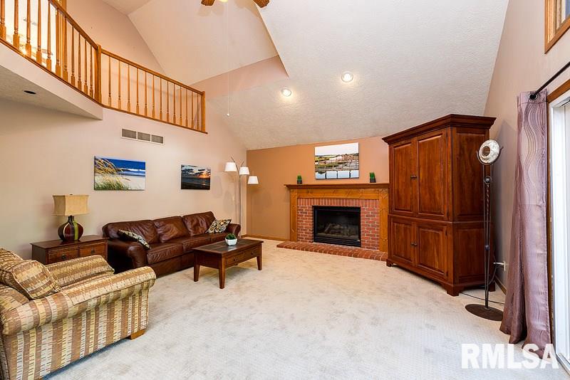 2280 Wynnewood Road Bettendorf, IA 52722 - Photo 8 of 24 Gallery Image 8