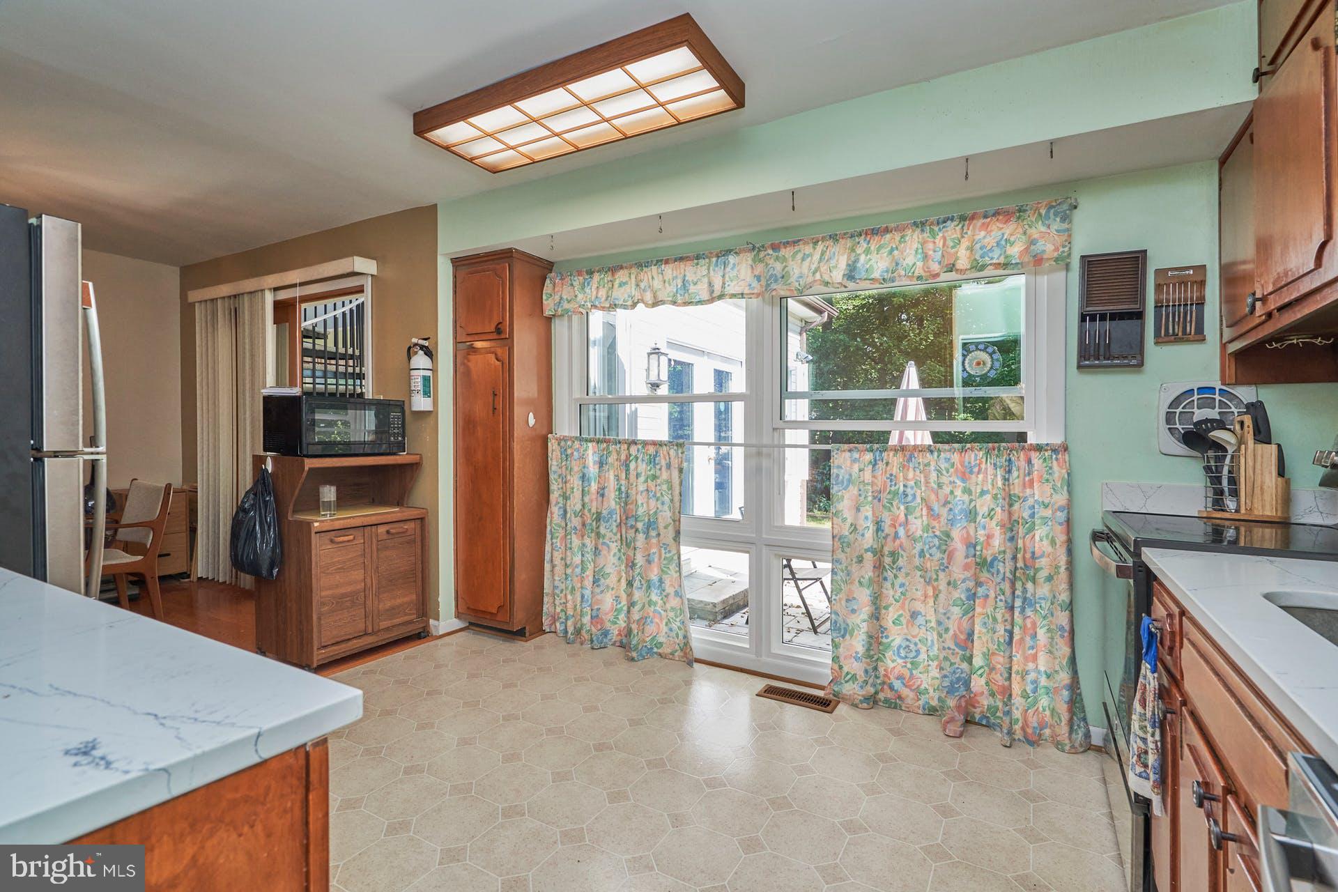 11106 Del Rio Drive Fairfax, VA 22030 - Photo 22 of 48 Kitchen