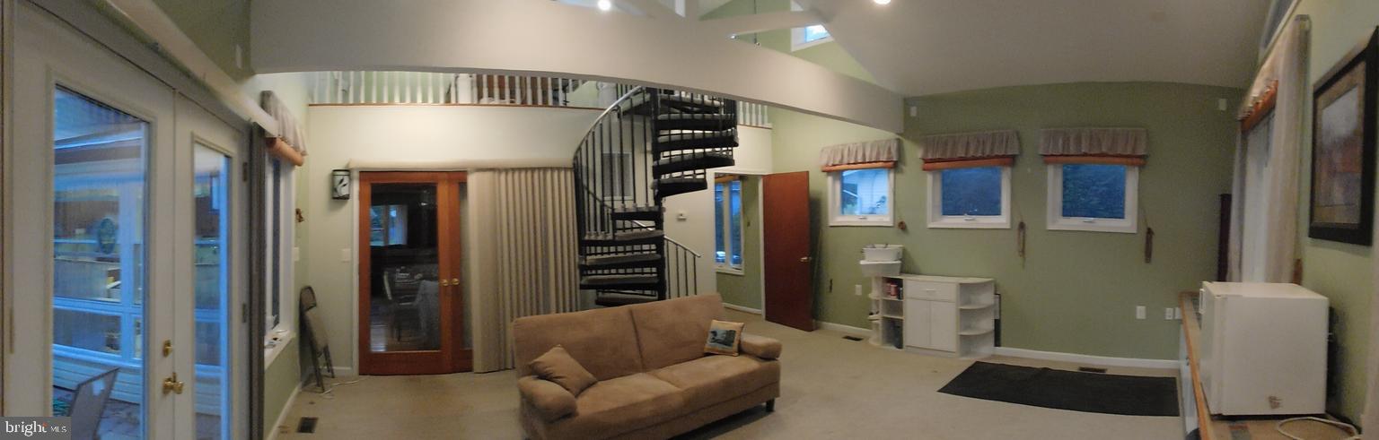 11106 Del Rio Drive Fairfax, VA 22030 - Photo 23 of 48 StudioFamily Room