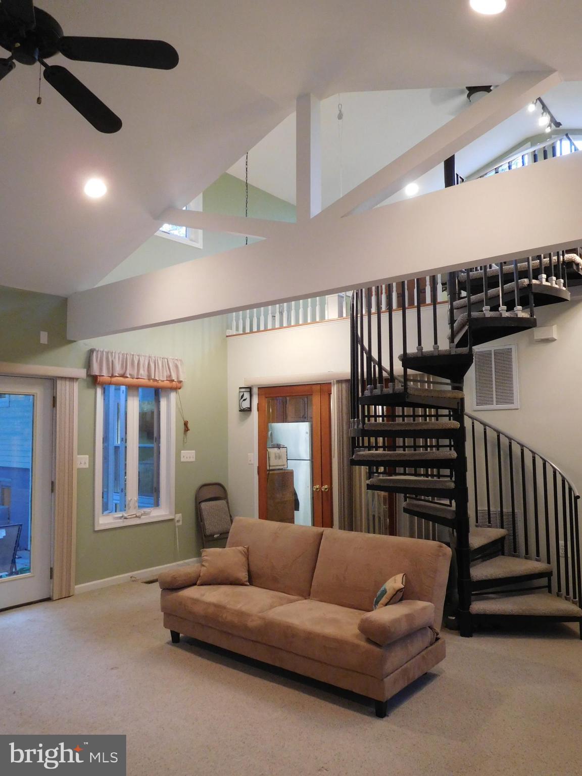 11106 Del Rio Drive Fairfax, VA 22030 - Photo 24 of 48 Studio/Family Room