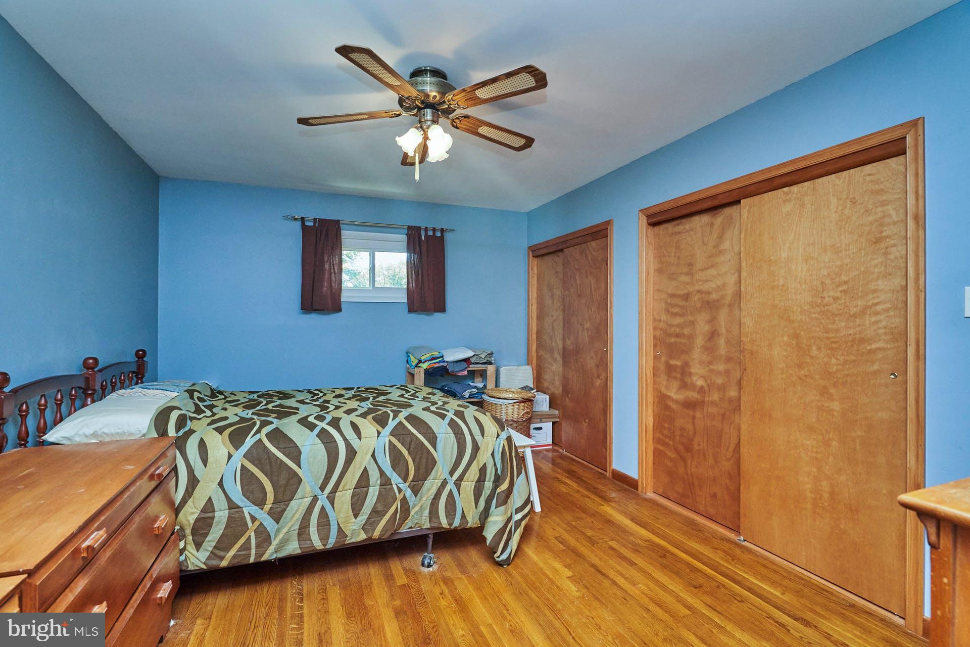 11106 Del Rio Drive Fairfax, VA 22030 - Photo 33 of 48 Secondary Bedroom