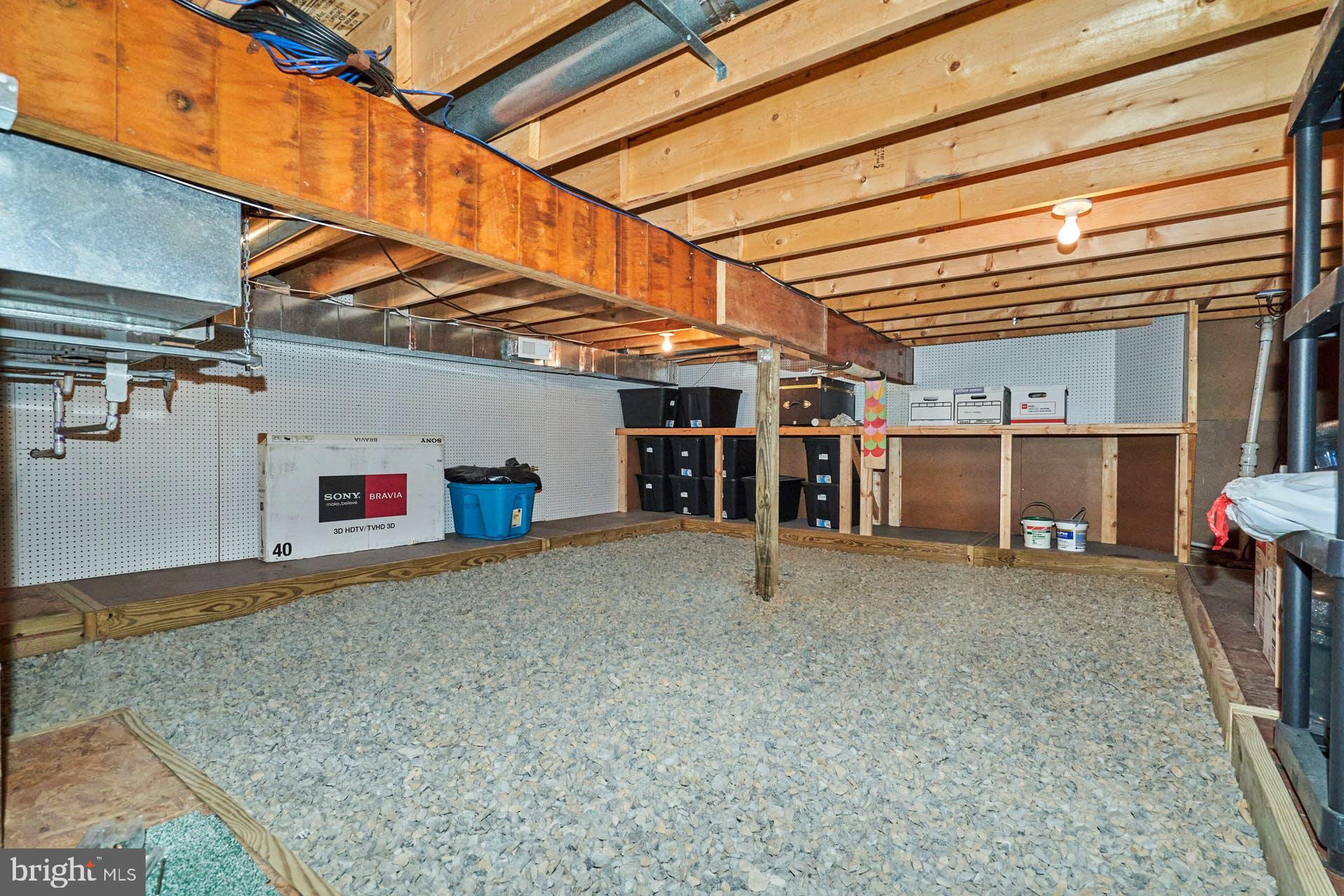 11106 Del Rio Drive Fairfax, VA 22030 - Photo 41 of 48 Crawl Space Storage