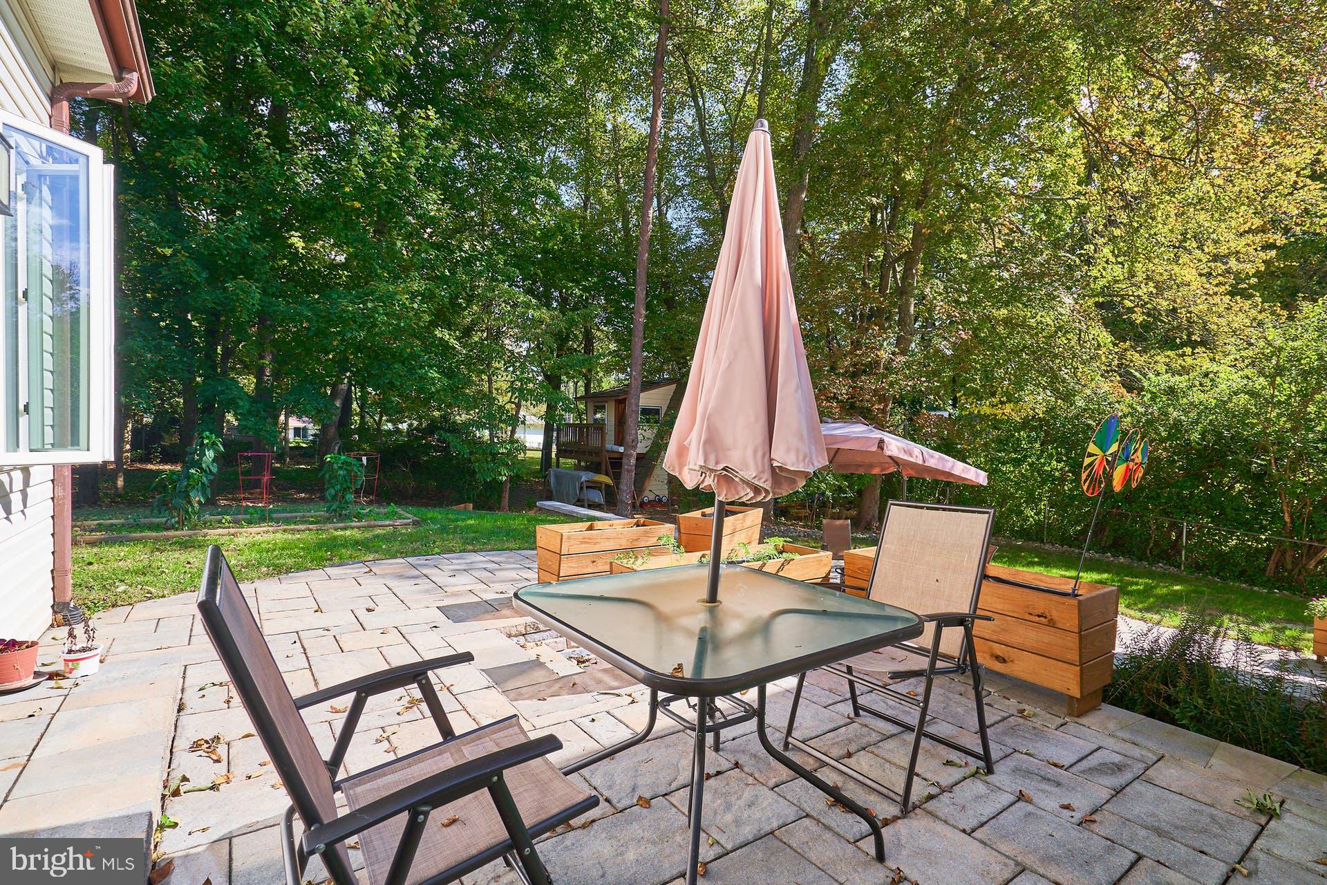 11106 Del Rio Drive Fairfax, VA 22030 - Photo 43 of 48 Rear Patio