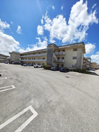 $89,900 | 4441 Northwest 16th Street, Lauderhill, FL 33313