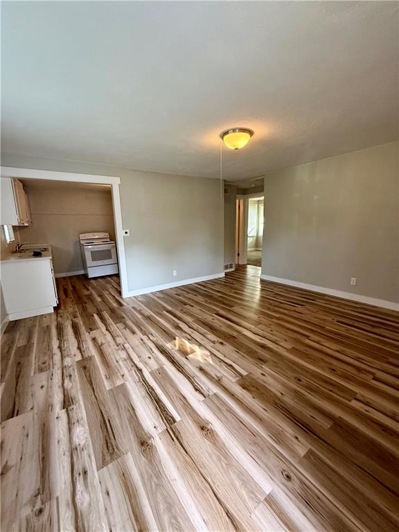 5941 Raytown Road Raytown, MO 64133 - Photo 14 of 38