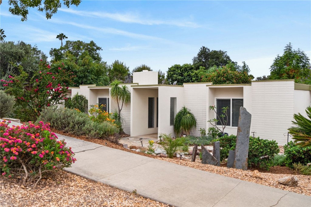1184 Lyndhurst Drive Riverside, CA 92507 - Photo 1 of 54