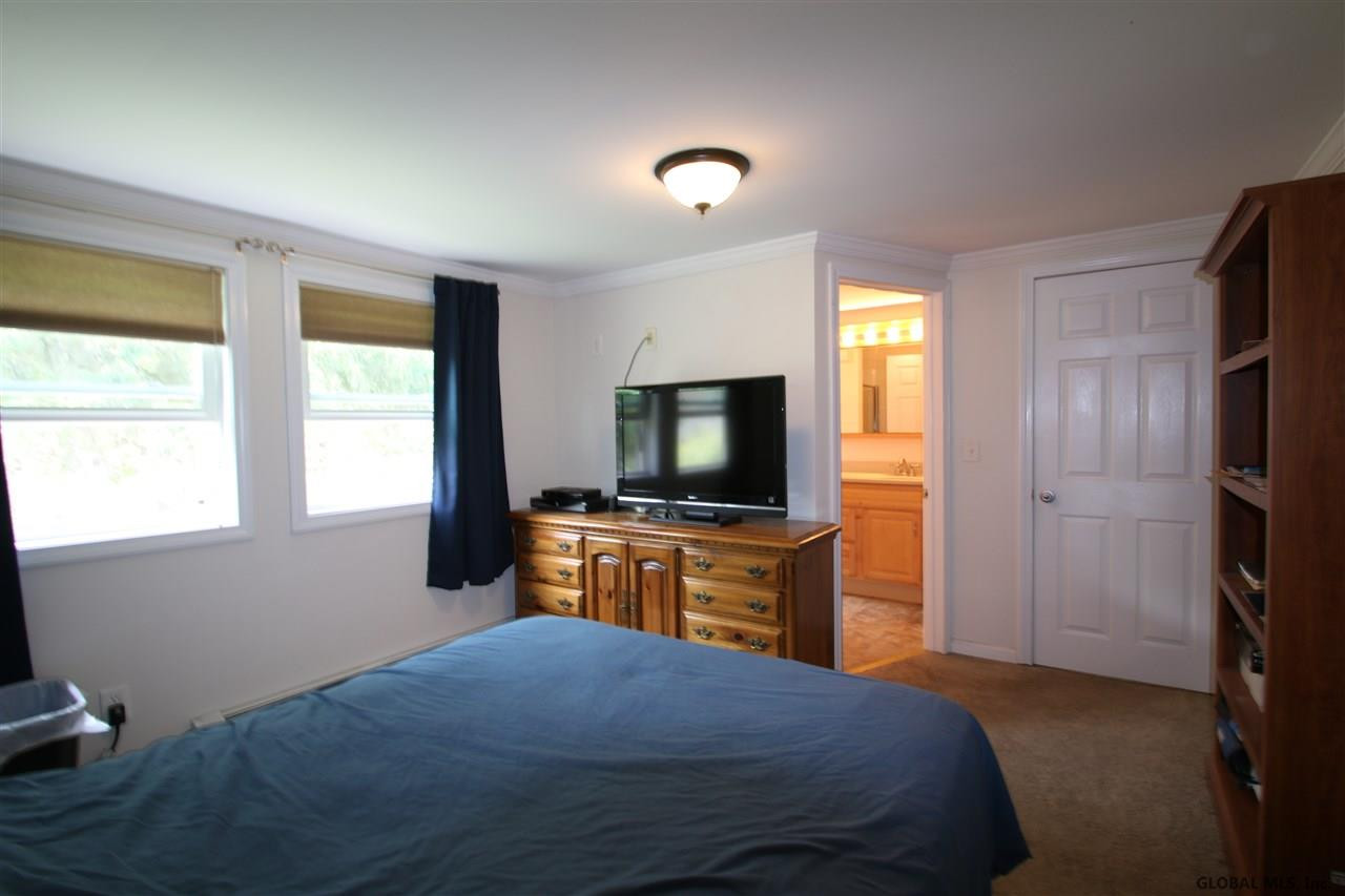 123 Raylinsky Road Malta, NY 12019 - Photo 12 of 19 Photo 12