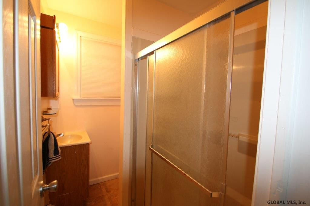 123 Raylinsky Road Malta, NY 12019 - Photo 10 of 19 Photo 10