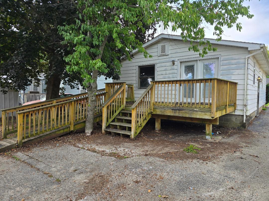 1224 Wild Street Sycamore, IL 60178 - Photo 2 of 16