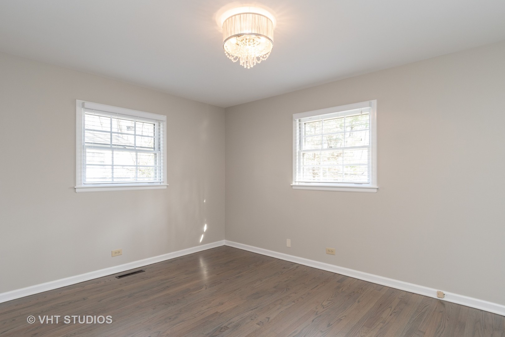 1104 North Brainard Street Naperville, IL 60563 - Photo 12 of 16