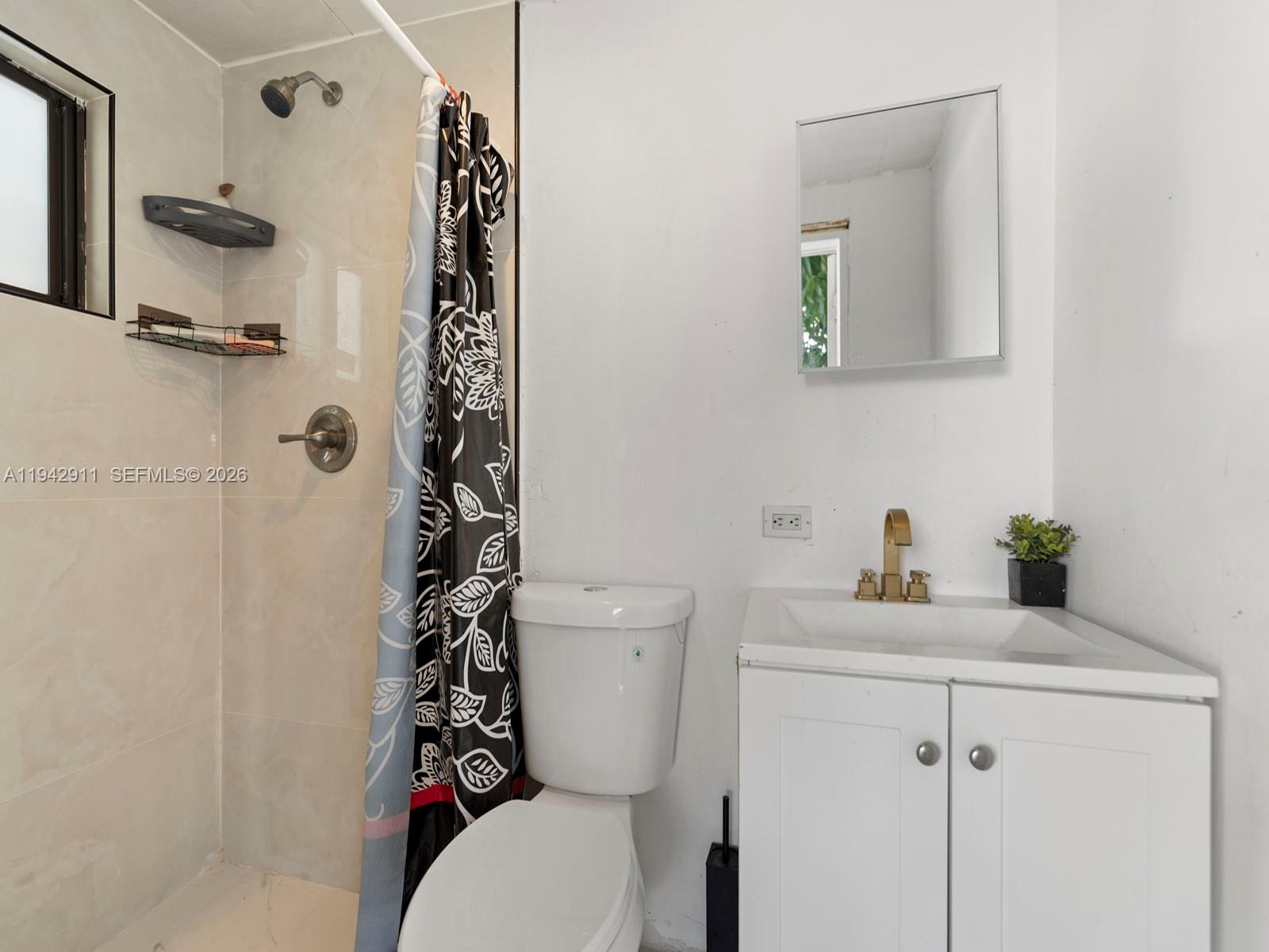 355 West 62nd Street Hialeah, FL 33012 - Photo 29 of 44 Photo 29