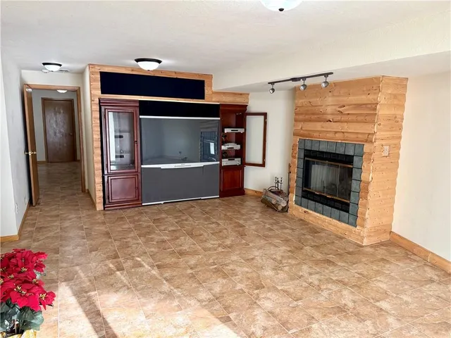 $559,000 | 15500 70th Road Southeast, Faucett, MO 64448