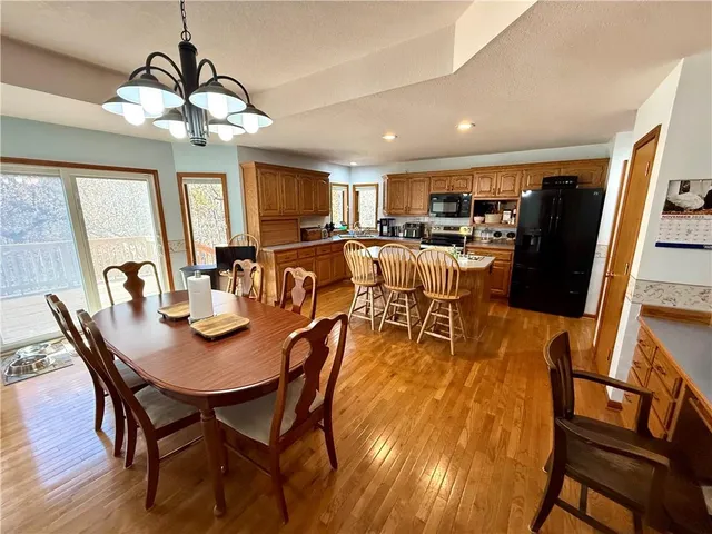 $559,000 | 15500 70th Road Southeast, Faucett, MO 64448