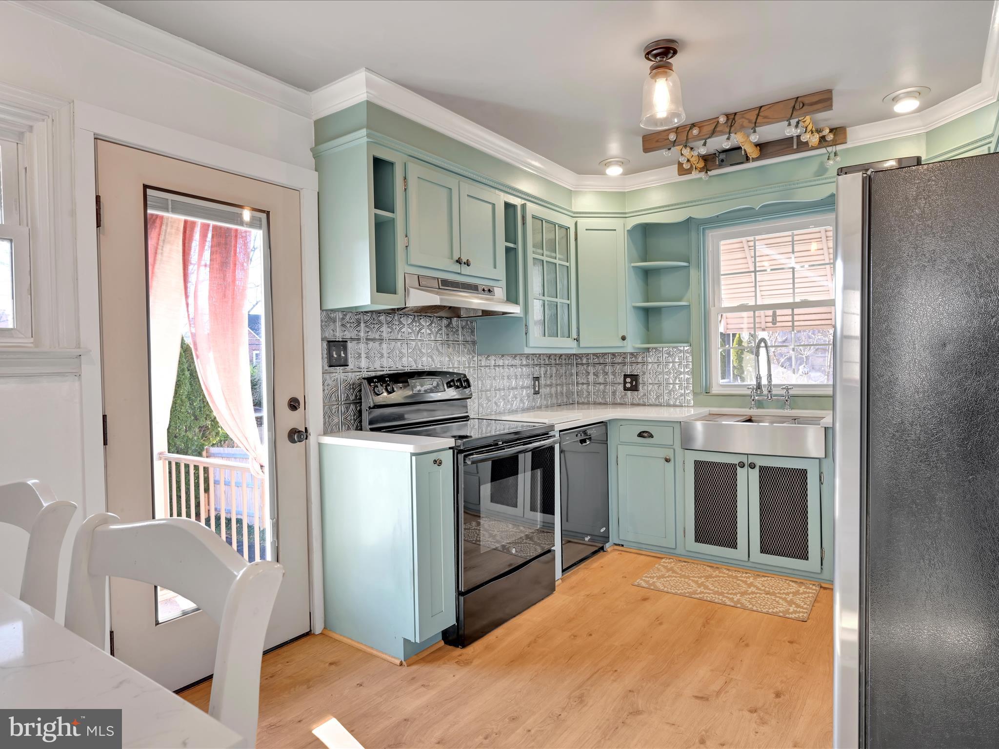 436 Gregg Street Shillington, PA 19607 - Photo 15 of 50 Kitchen
