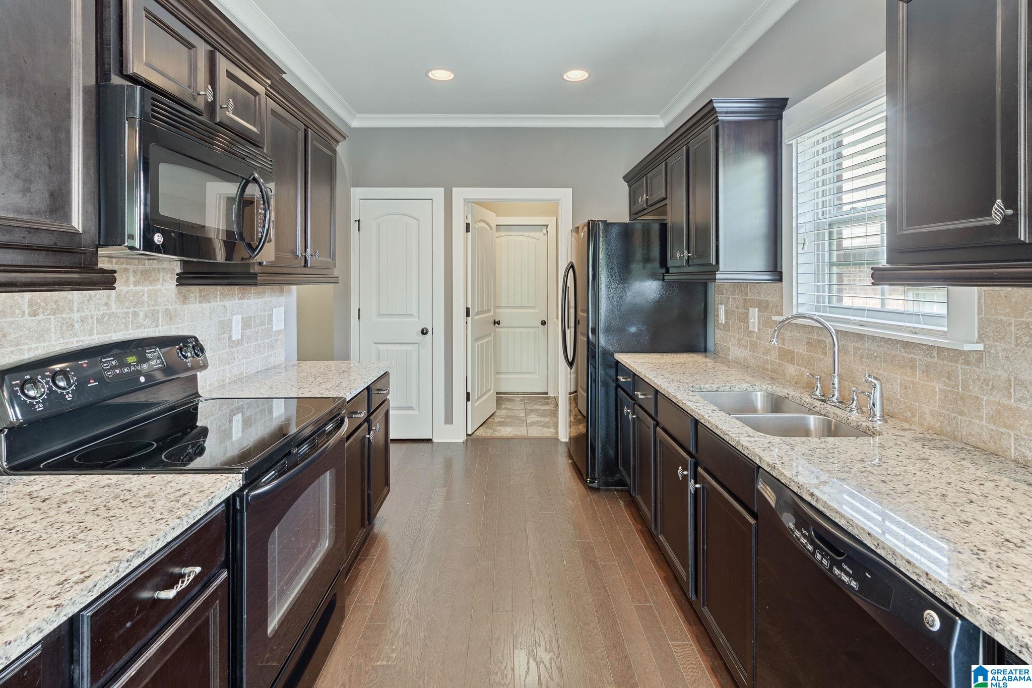 1273 Grants Way Birmingham, AL 35210 - Photo 11 of 27