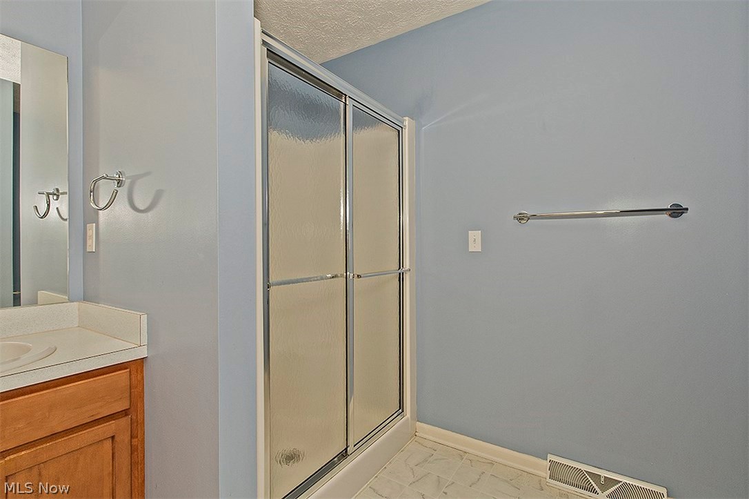4488 Brooks Road Cleveland, OH 44105 - Photo 19 of 30