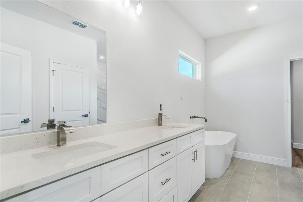 3908 Southwest 171st Lane Road Ocala, FL 34473 - Photo 14 of 50
