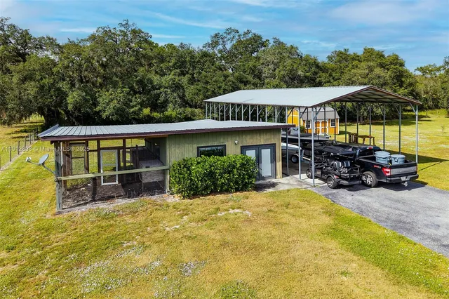 $1,895,000 | 5675 County Road 78, LaBelle, FL 33935
