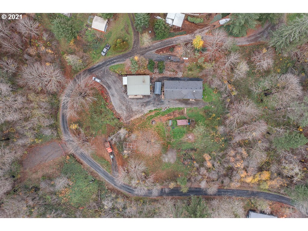 11035 Winstanley Lyons Or 97358 Lyons, OR 97358 - Photo 2 of 31 a view of a house with a yard