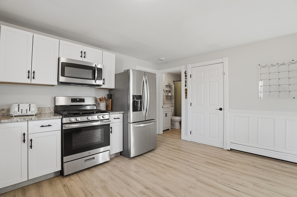 296 Meiggs Backus Road Sandwich, MA 02563 - Photo 15 of 40