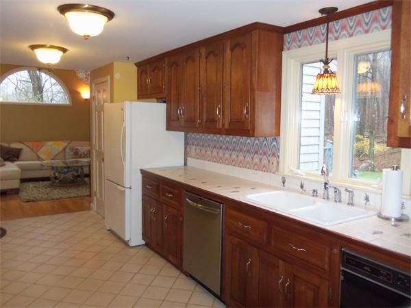 41 Old Worcester Road Oxford, MA 01540 - Photo 17 of 29 Gallery Image 17