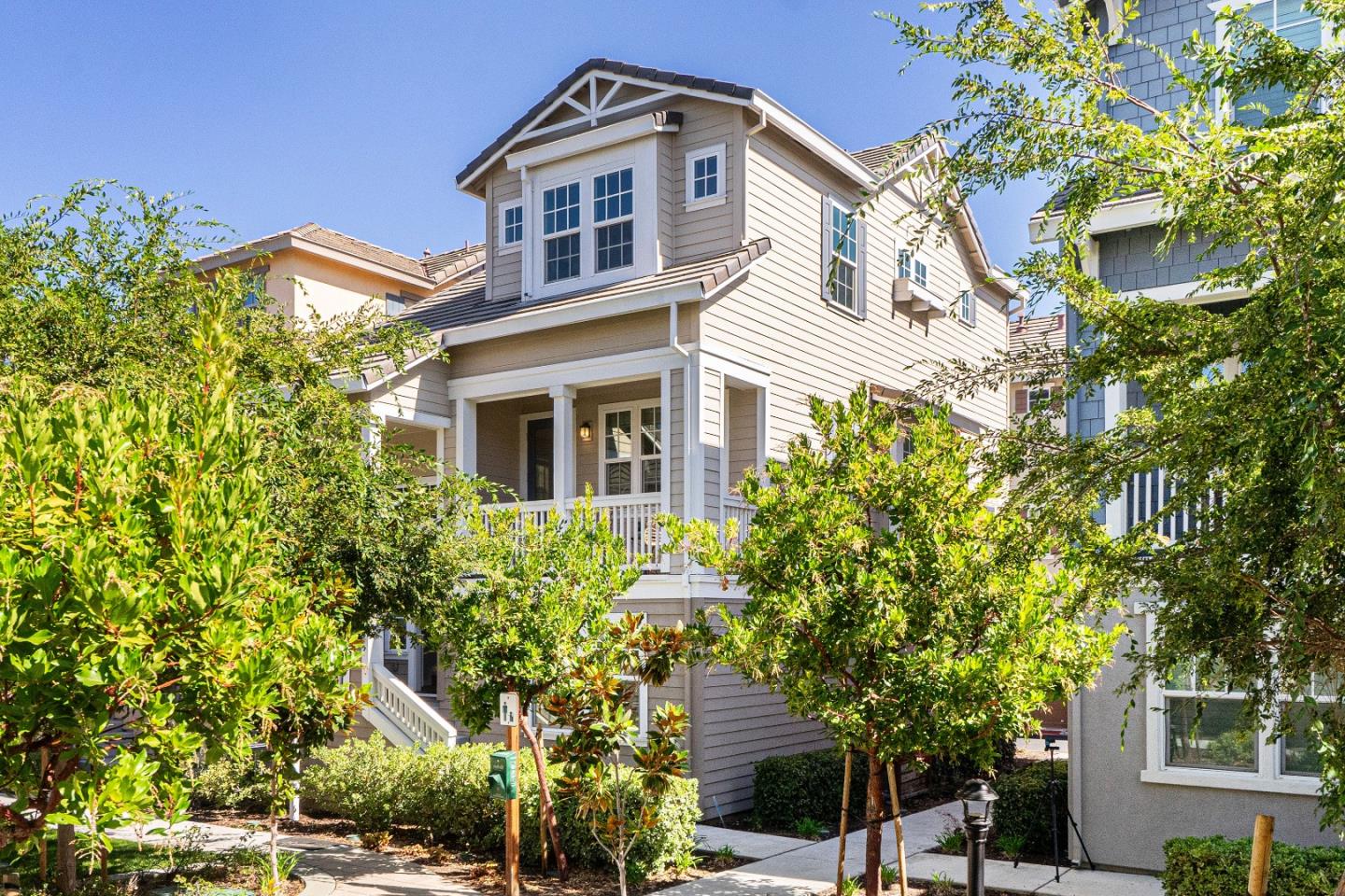 3710 Pyramid Way Mountain View, CA 94043 - Photo 34 of 52 a front view of a building