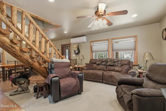 $450,000 | 400 Greenbush Hill Road, Fulton, NY 12071