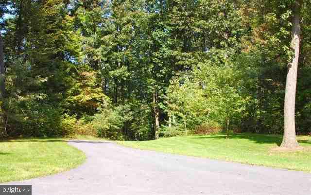 1379 Indian Peg Road Boiling Springs, PA 17007 - Photo 21 of 25 Gallery Image 21