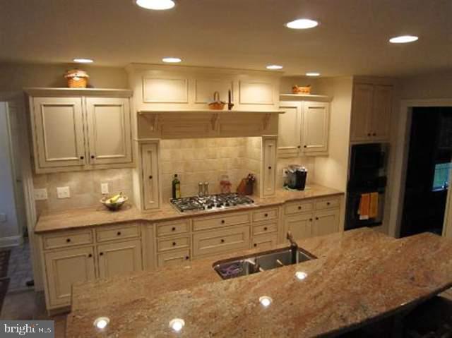1379 Indian Peg Road Boiling Springs, PA 17007 - Photo 8 of 25 Gallery Image 8