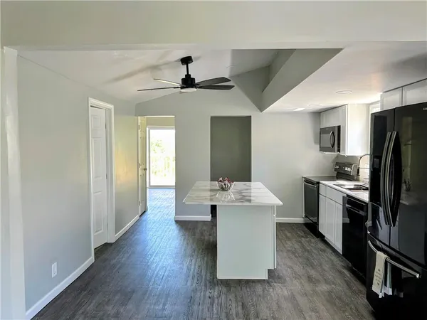 $154,900 | 5543 South 1st Street, St. Joseph, MO 64504