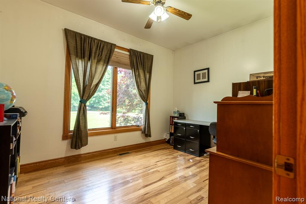 5315 Remer Road East China, MI 48054 - Photo 20 of 47