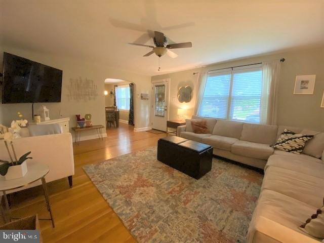 408 Earlington Road Havertown, PA 19083 - Photo 3 of 22