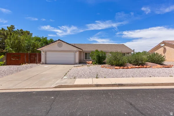 $438,000 | 489 North 300 West, Ivins, UT 84738