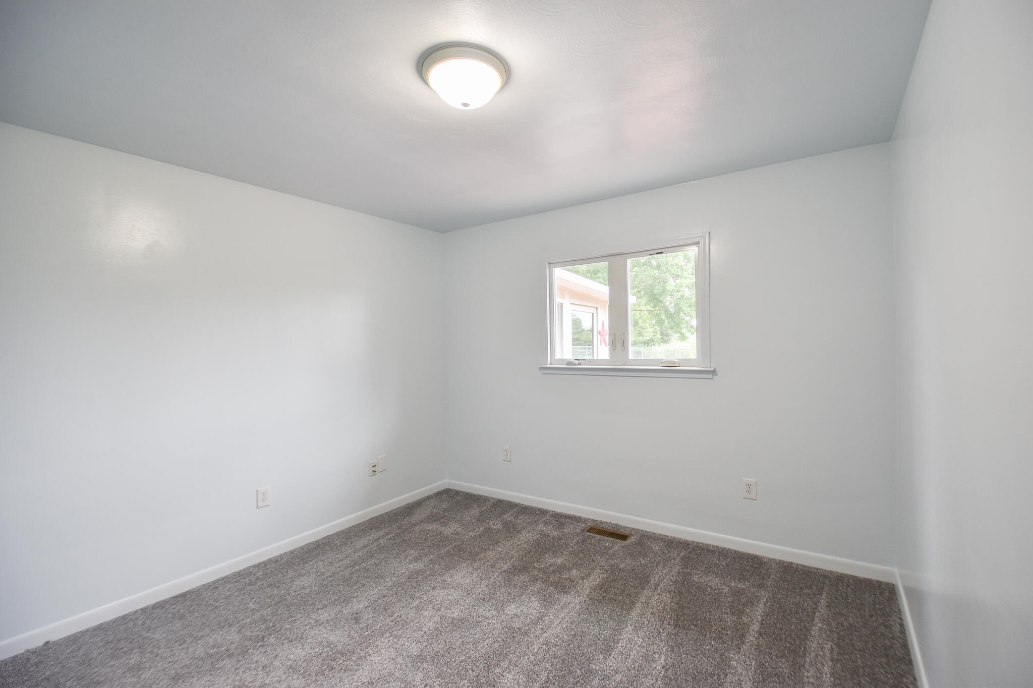 345 North Fremont Road Coldwater, MI 49036 - Photo 20 of 45 DSC_0056