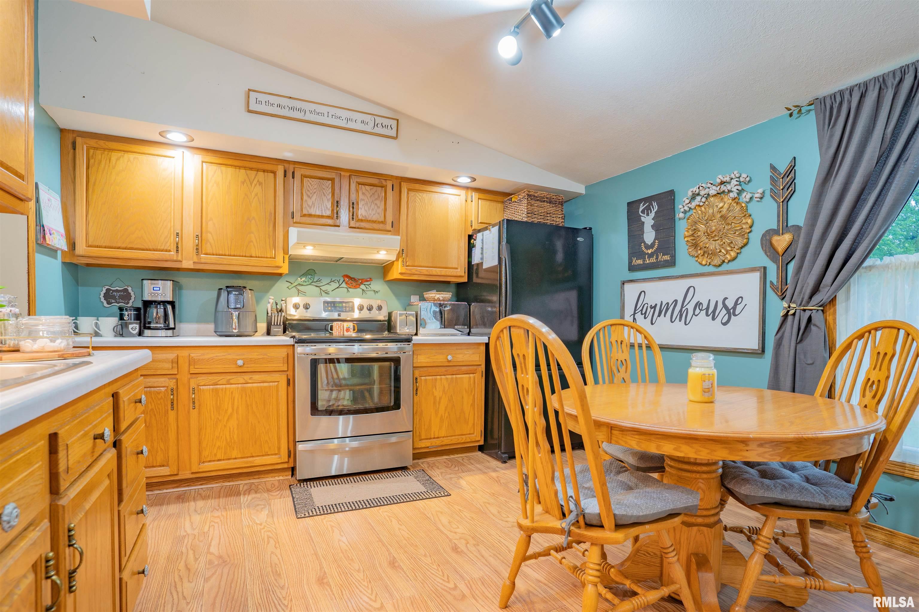 512 South Prairie Street Lacon, IL 61540 - Photo 7 of 34 Gallery Image 7