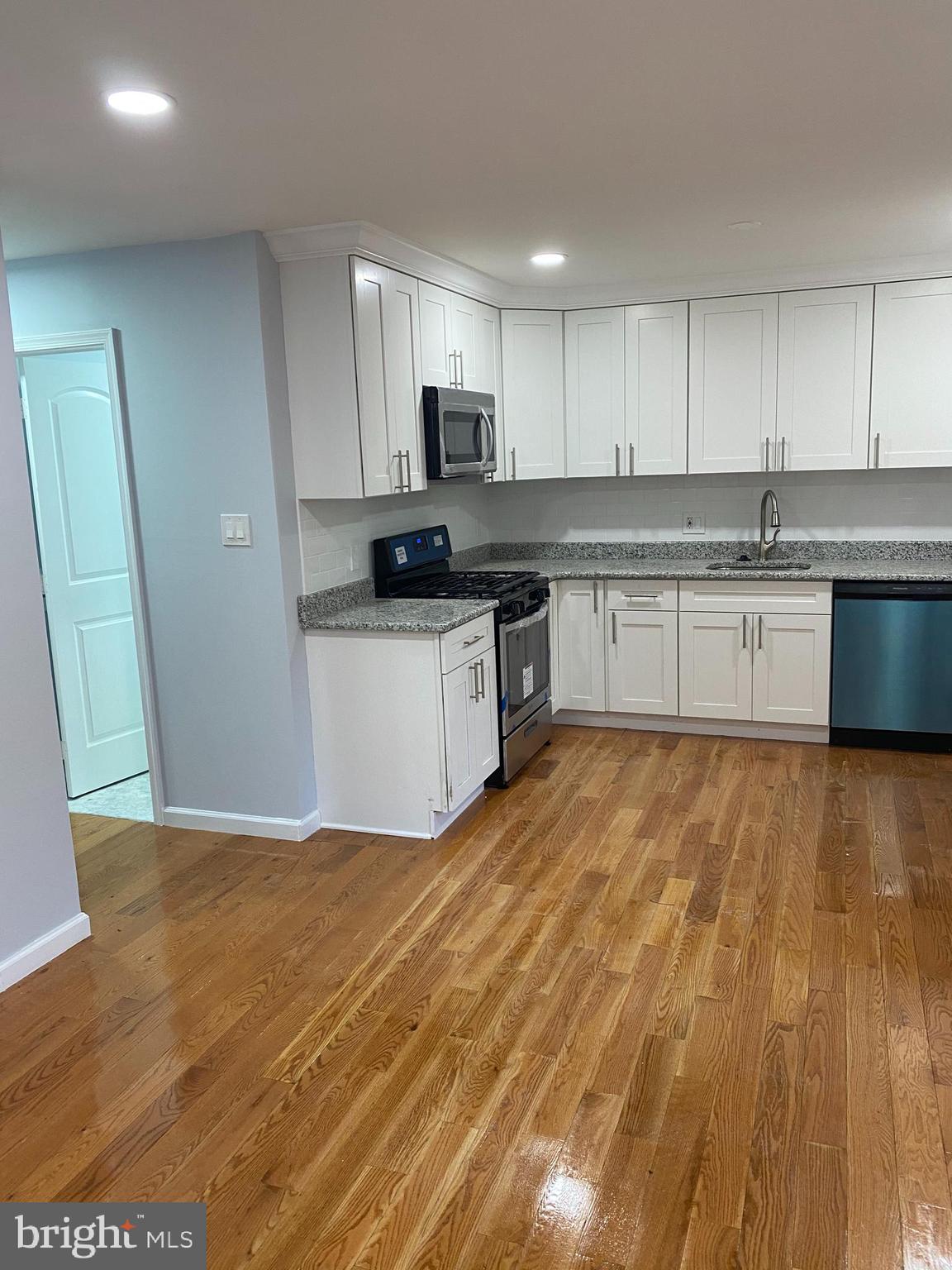 5 Balamor Lane Ewing, NJ 08628 - Photo 15 of 20