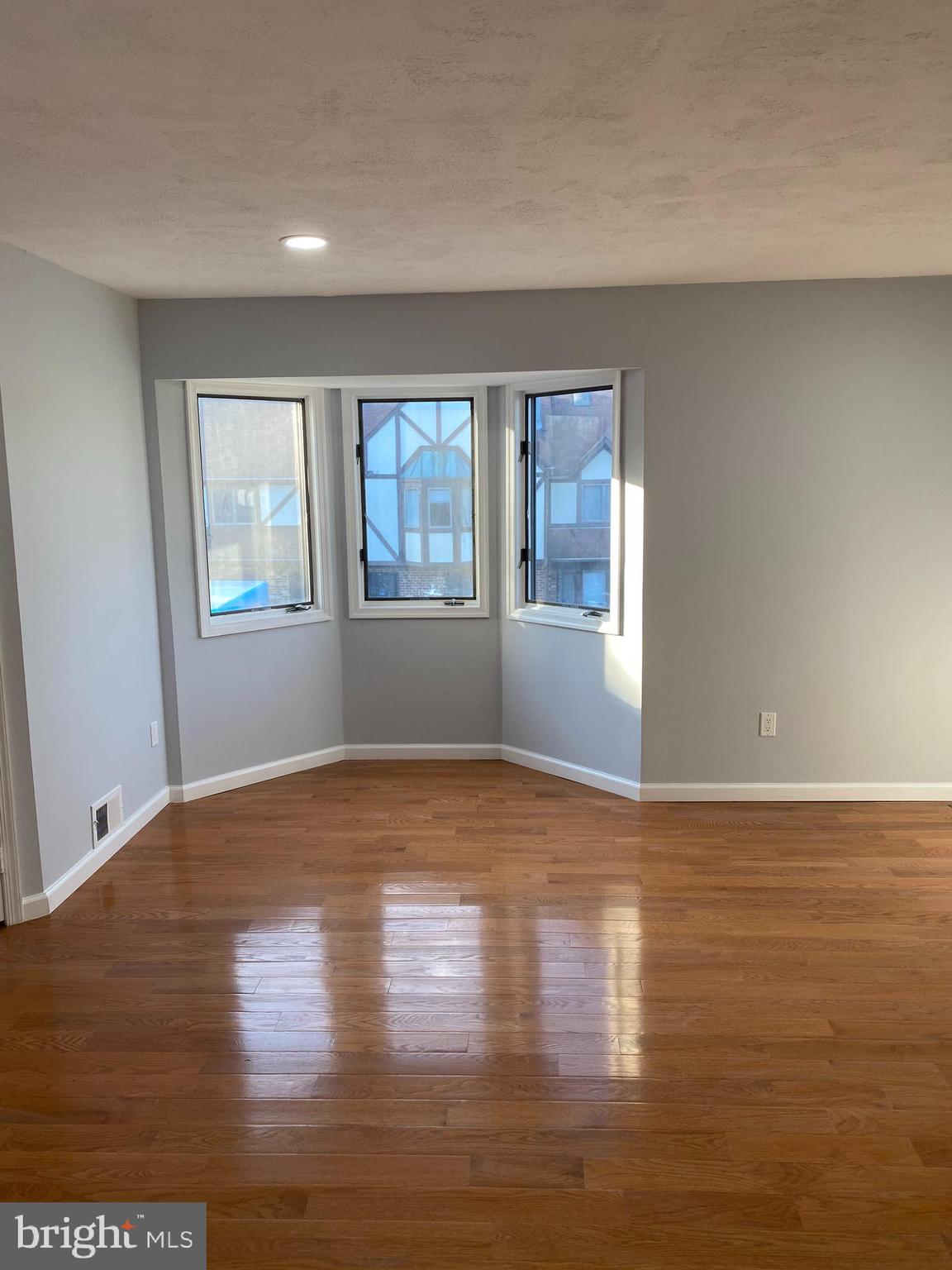 5 Balamor Lane Ewing, NJ 08628 - Photo 5 of 20