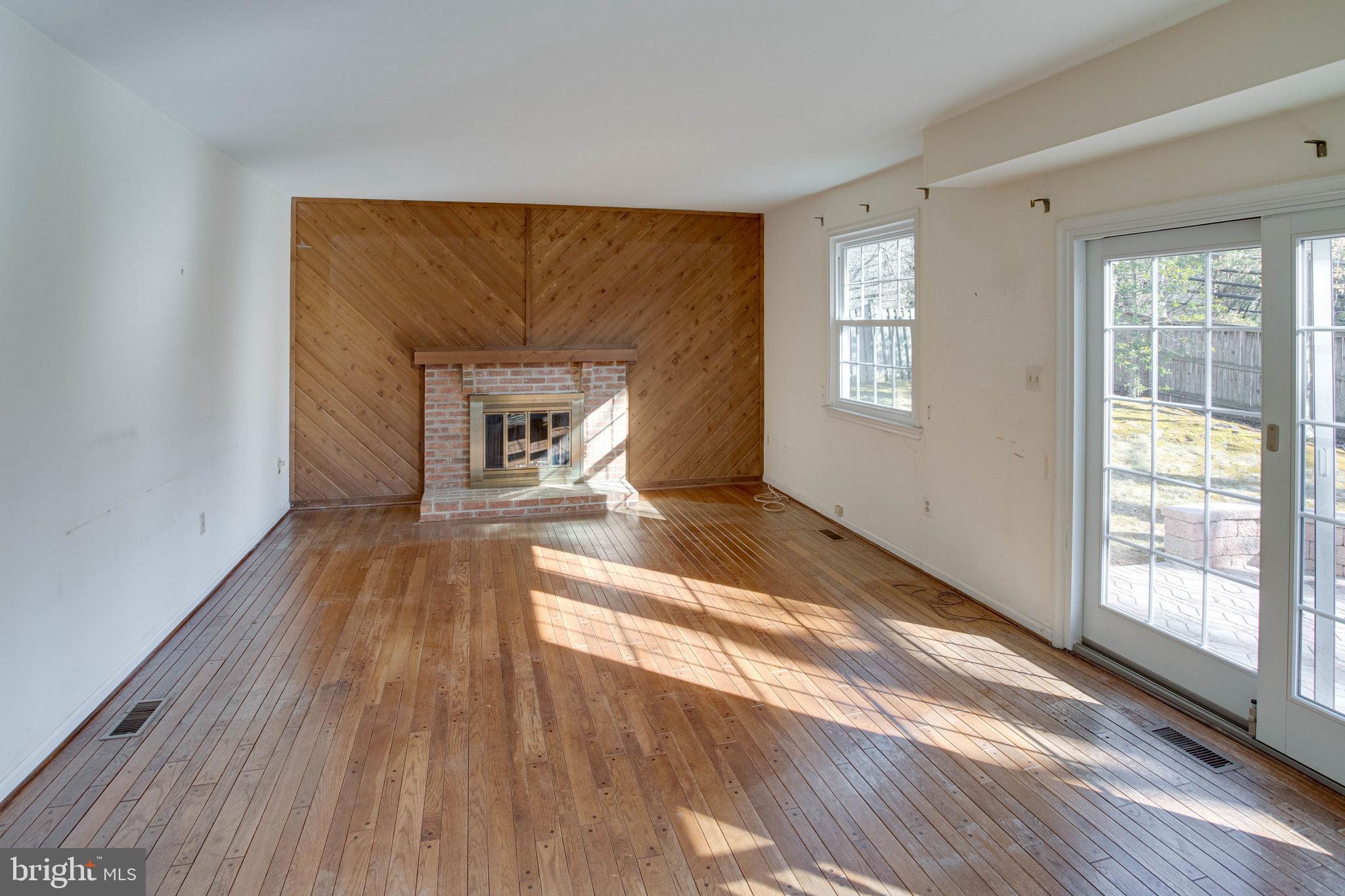 10128 Red Spruce Road Fairfax, VA 22032 - Photo 21 of 48 Family Room with Wood Burning Fireplace