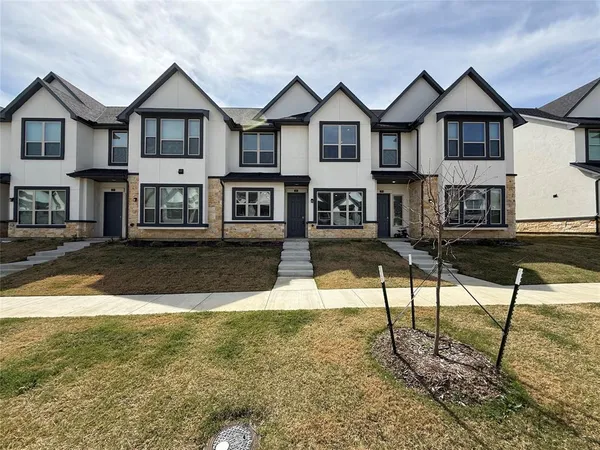 $2,625 | 285 Buck Ridge Drive, Little Elm, TX 75068