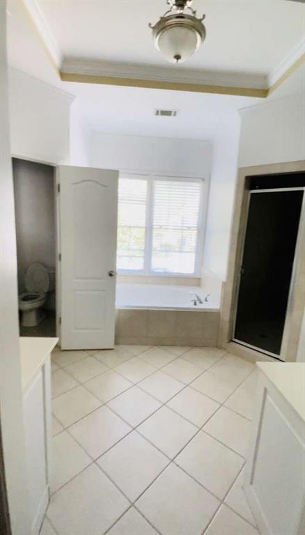 105 Beracah Walk Atlanta, GA 30331 - Photo 9 of 17 a view of an empty room and window