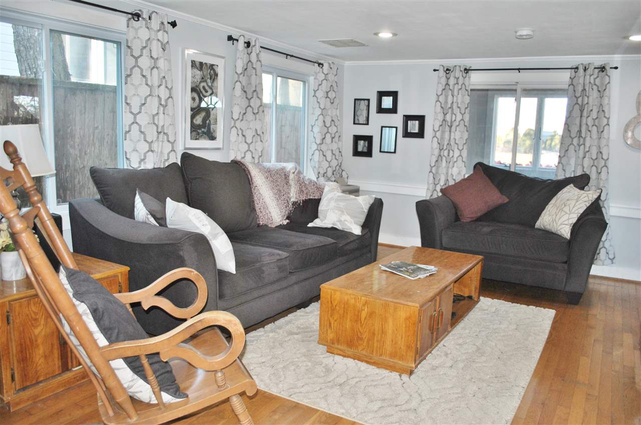 68 Broadway Amherst, NH 03031 - Photo 5 of 20 Gallery Image 5