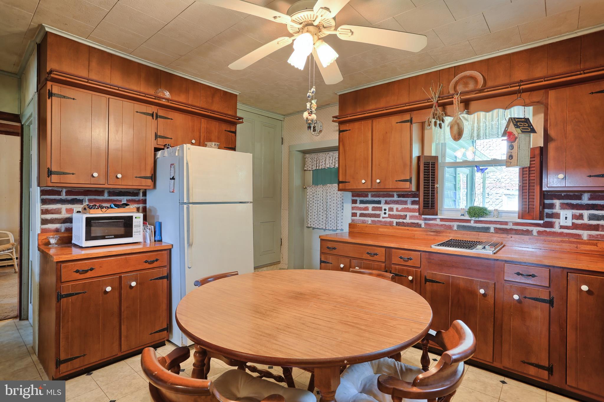 175 Forney Road Lebanon, PA 17042 - Photo 6 of 47 Gallery Image 6