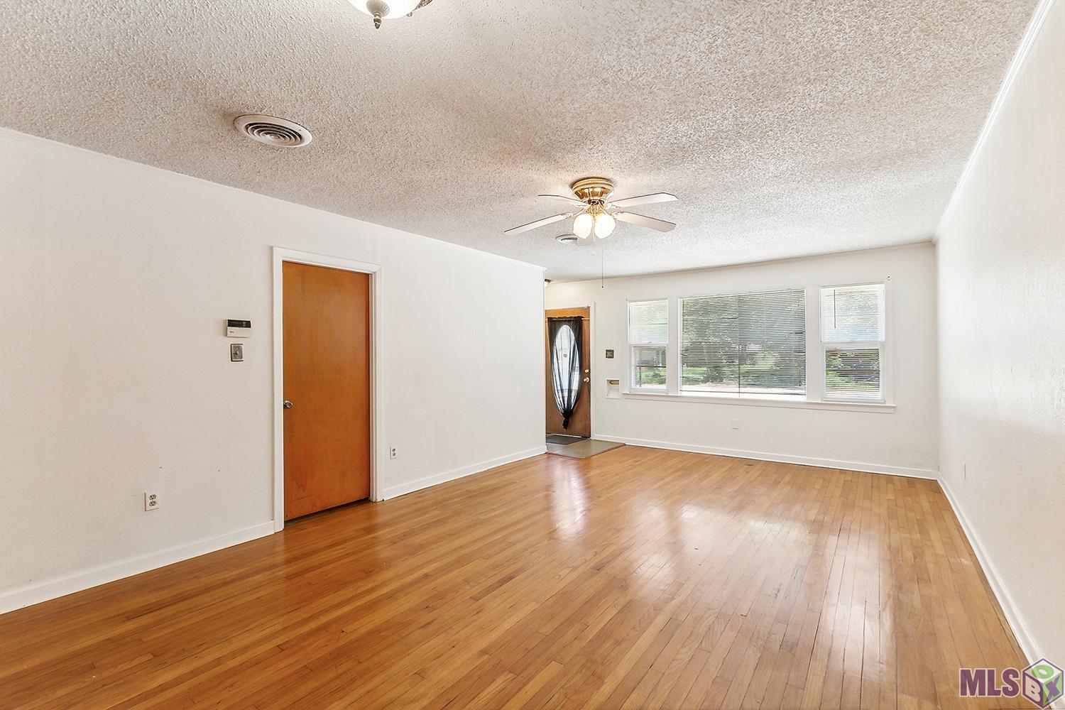 6824 Clinton Avenue Baton Rouge, LA 70805 - Photo 3 of 18 Gallery Image 3