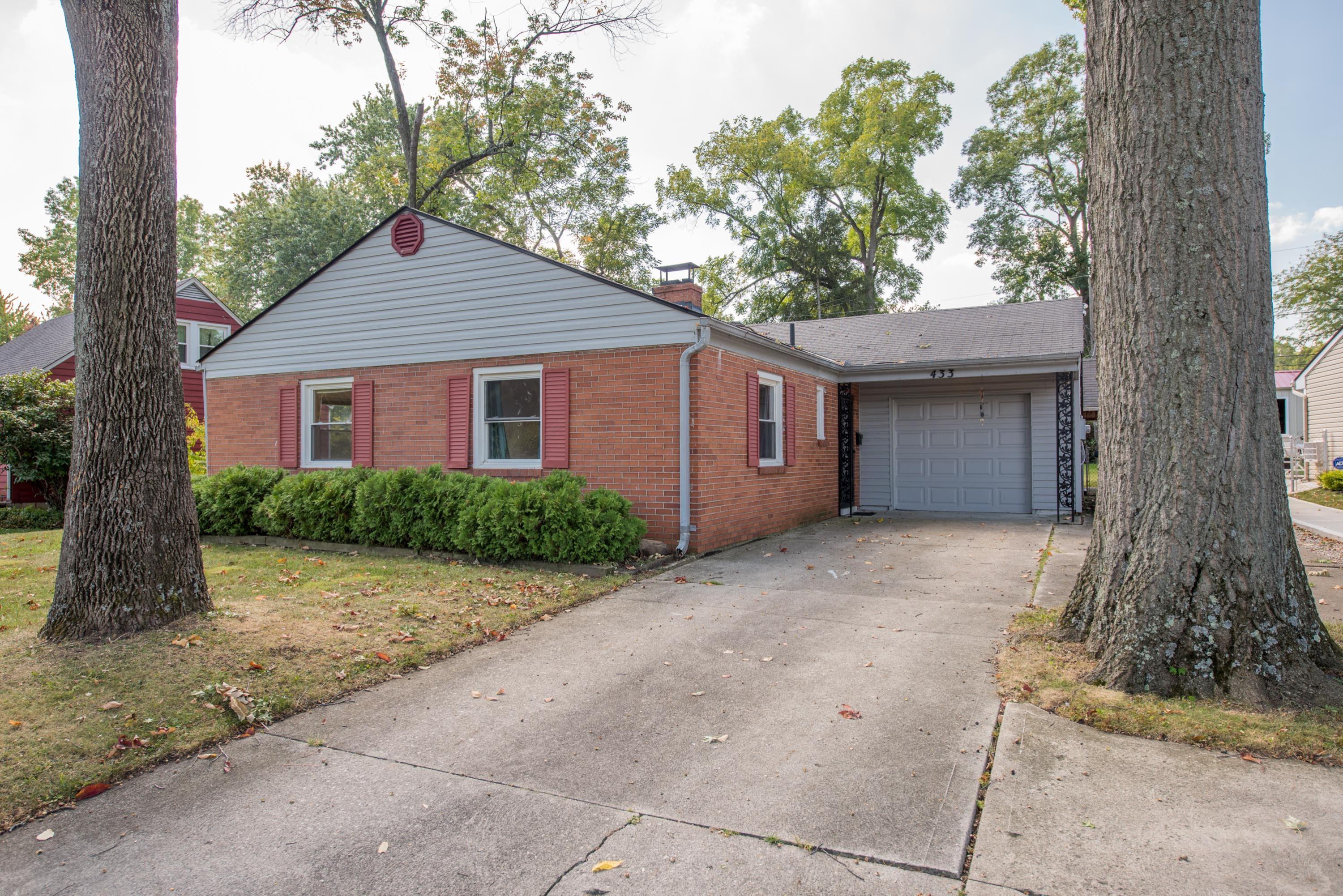 433 Darbyhurst Road Columbus, OH 43228 - Photo 1 of 33 Gallery Image 1