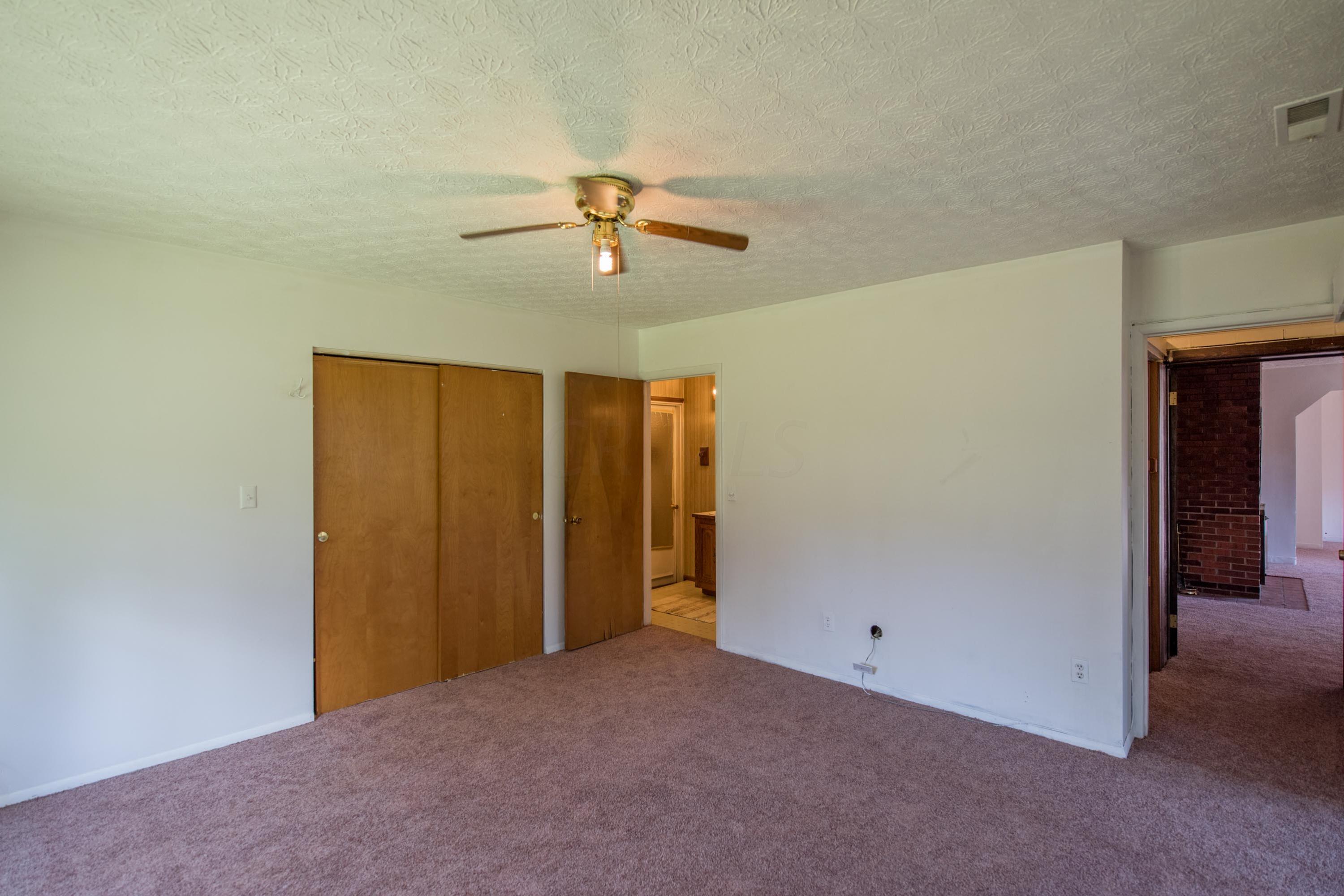 433 Darbyhurst Road Columbus, OH 43228 - Photo 16 of 33 Gallery Image 16