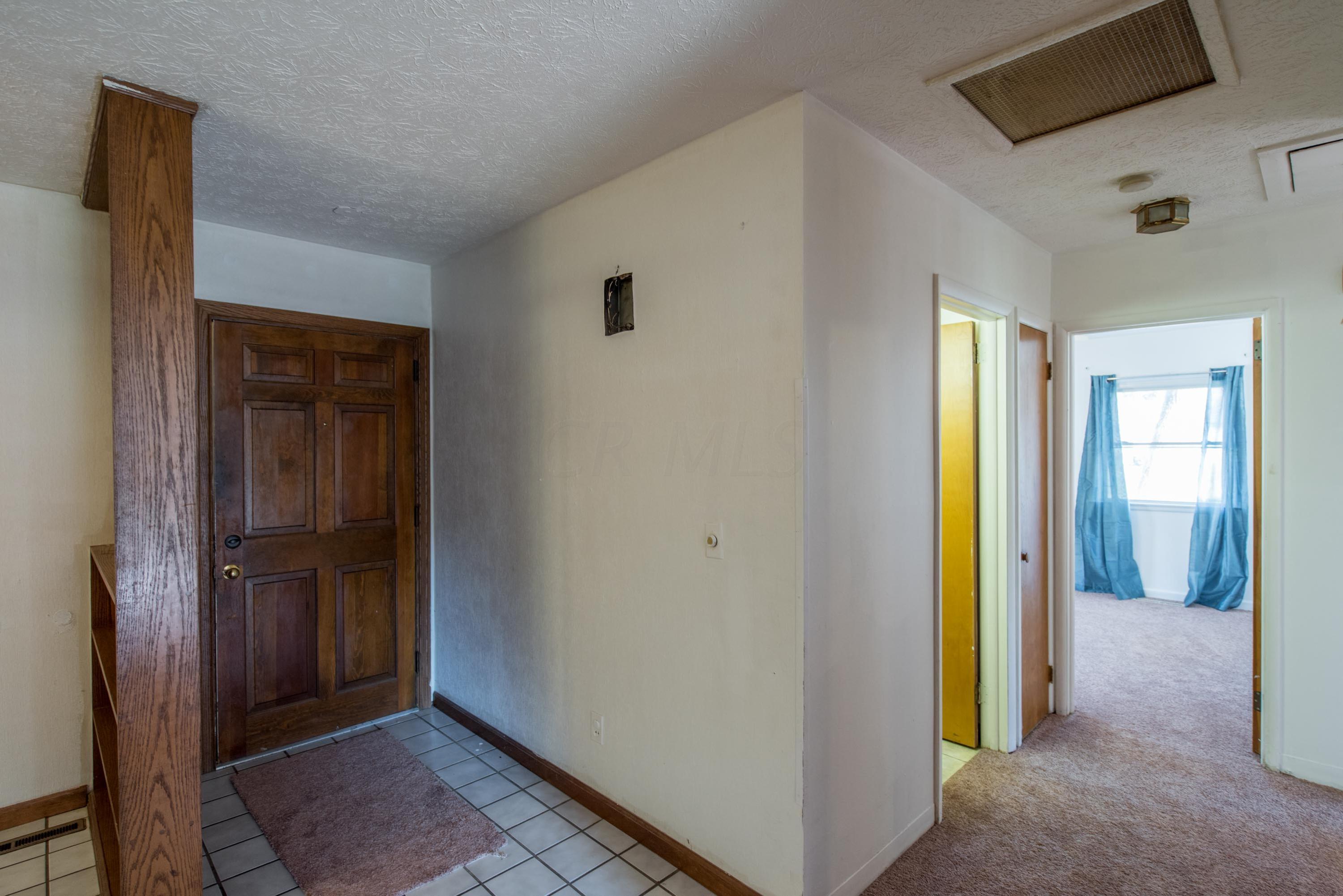 433 Darbyhurst Road Columbus, OH 43228 - Photo 20 of 33 Gallery Image 20