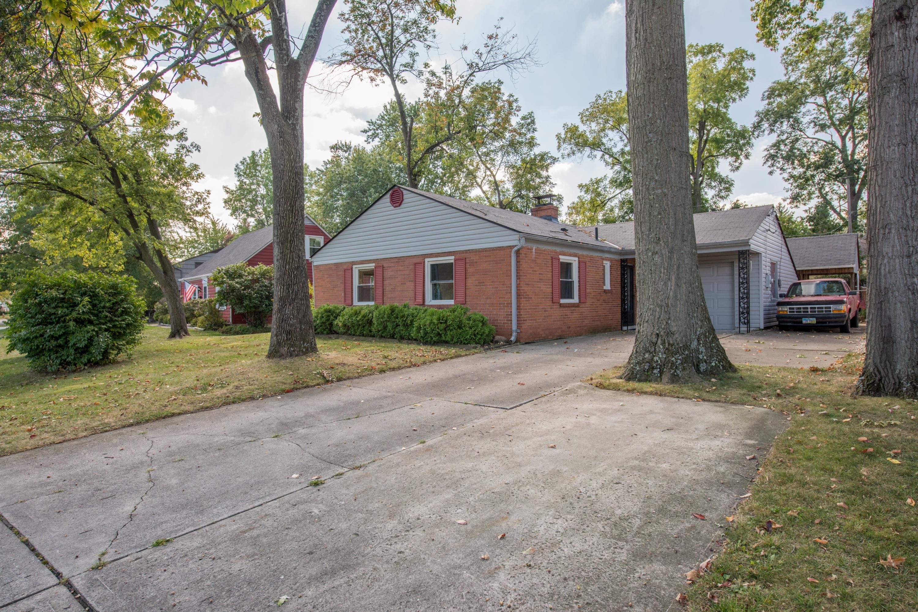 433 Darbyhurst Road Columbus, OH 43228 - Photo 2 of 33 Gallery Image 2