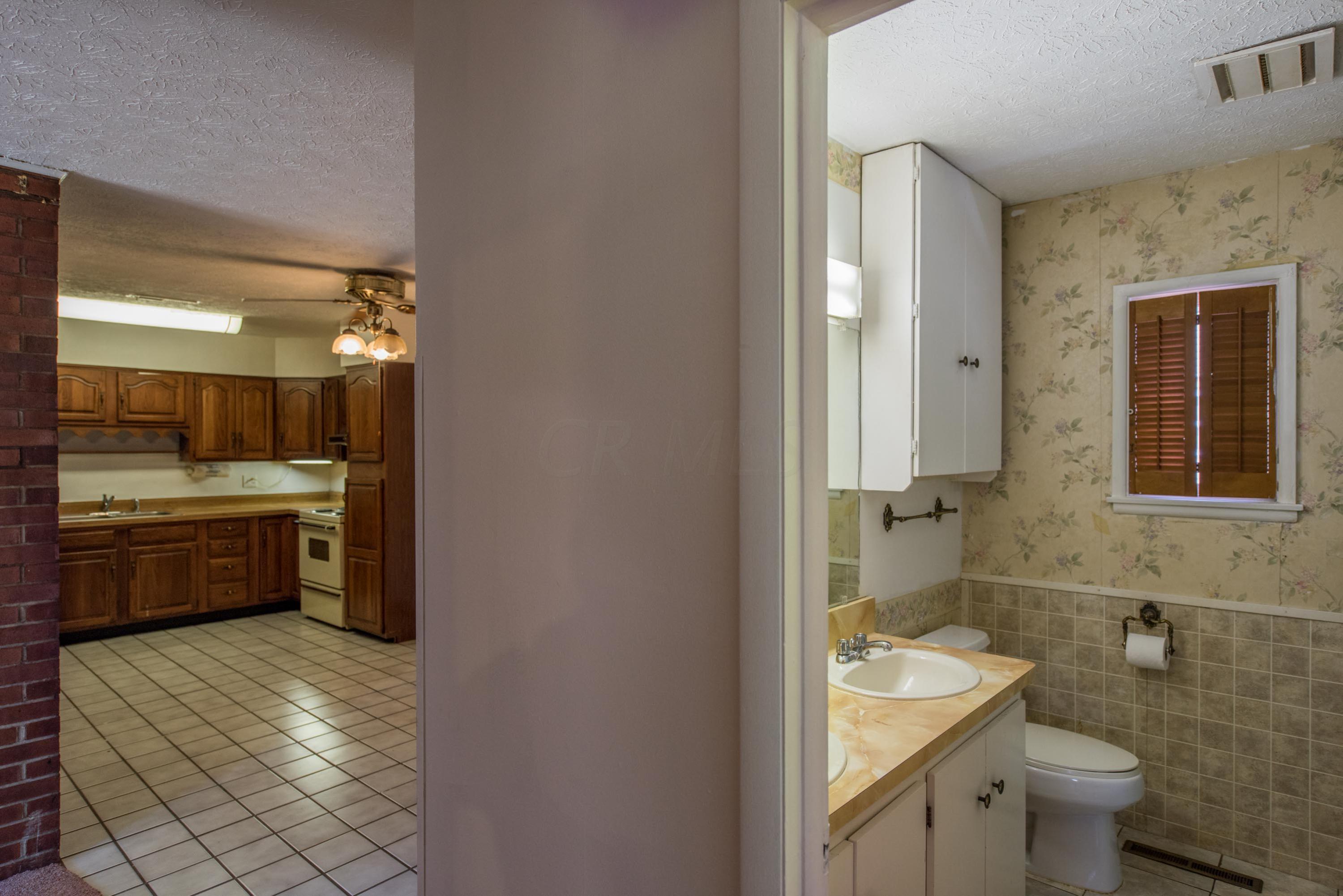 433 Darbyhurst Road Columbus, OH 43228 - Photo 27 of 33 Gallery Image 27